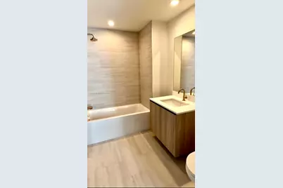 77 SE 5St #2306, Miami, FL 33131 - Photo 24