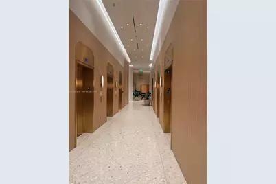 77 SE 5St #2306, Miami, FL 33131 - Photo 8