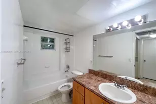 8245 Lake Dr, Doral, FL 33166 - Photo 8