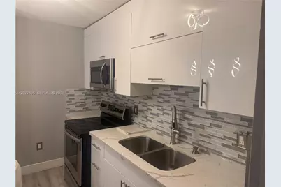 [Address not provided], Miami, FL 33172 - Photo 8