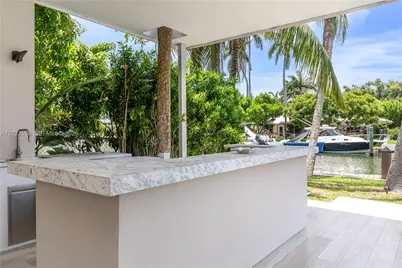 1141 NE 90th St, Miami, FL 33138 - Photo 26