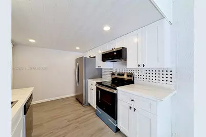 3702 SW 60th Ter #31, Davie, FL 33314 - Photo 12