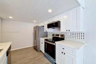 3702 SW 60th Terrace, Davie, FL 33314 - Photo 12