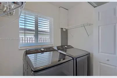 876 Gardenia Dr, Royal Palm Beach, FL 33411 - Photo 20