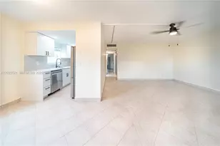 145 Brittany D, Delray Beach, FL 33446 - Photo 6