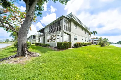 145 Brittany D #145, Delray Beach, FL 33446 - Photo 4
