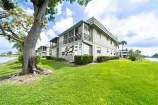 145 Brittany D, Delray Beach, FL 33446 - Photo 4