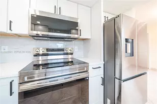 145 Brittany D, Delray Beach, FL 33446 - Photo 14