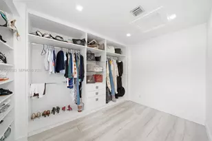 455 NE 210th Terrace, Miami, FL 33179 - Photo 14