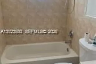 1090 NE 129th St, North Miami, FL 33161 - Photo 8
