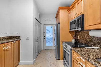 13268 Old Biscayne Dr #204, Homestead, FL 33033 - Photo 12