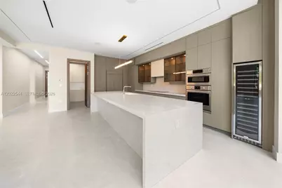 900 NE 75th St, Miami, FL 33138 - Photo 14