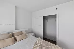 2401 Collins Ave, Miami Beach, FL 33140 - Photo 8