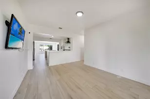 716 SW 5th Ave, Hallandale Beach, FL 33009 - Photo 10