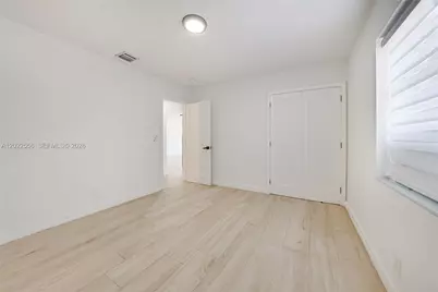 716 SW 5th Ave, Hallandale Beach, FL 33009 - Photo 4