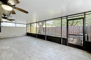 1571 NW 96th Way, Pembroke Pines, FL 33024 - Photo 24
