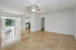 200 SW 64th Way, Pembroke Pines, FL 33023 - Photo 2