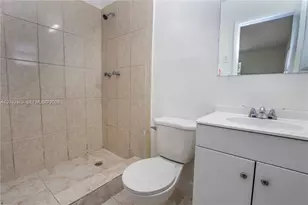 200 SW 64th Way, Pembroke Pines, FL 33023 - Photo 10