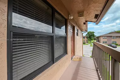 10049 Winding Lake Rd #202, Sunrise, FL 33351 - Photo 2
