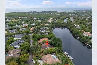 7244 E Lago Dr, Coral Gables, FL 33143 - Photo 6