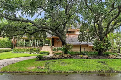 7244 E Lago Dr, Coral Gables, FL 33143 - Photo 2