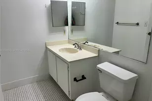 7601 E Treasure Dr, North Bay Village, FL 33141 - Photo 16