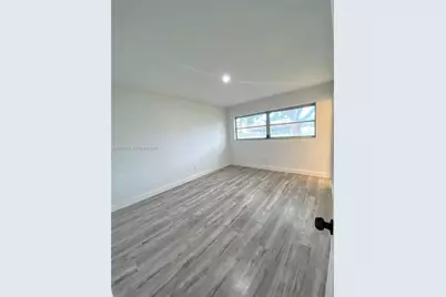 3000 NW 5th Ter #129, Pompano Beach, FL 33064 - Photo 4