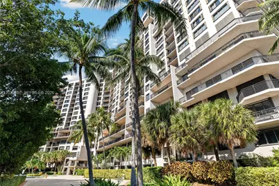 540 Brickell Key Dr #1600, Miami, FL 33131 - Photo 1