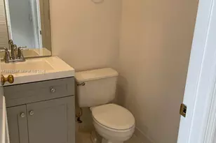 540 Brickell Key Dr, Miami, FL 33131 - Photo 10