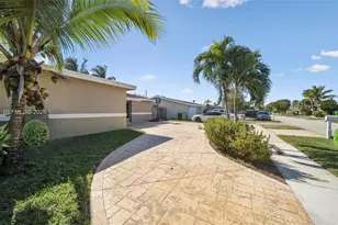 9650 NW 24th St, Sunrise, FL 33322 - Photo 2