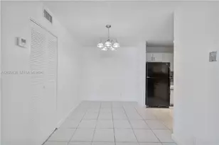 3266 NW 104th Ave, Coral Springs, FL 33065 - Photo 8