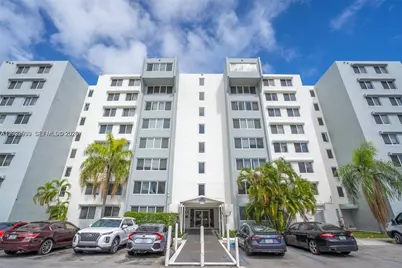 9143 SW 77th Ave #B306, Miami, FL 33156 - Photo 1
