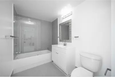 92 SW 3rd St #3411, Miami, FL 33130 - Photo 12