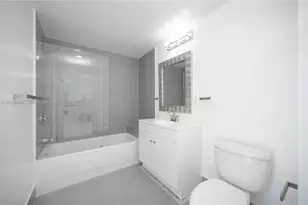 92 SW 3rd St, Miami, FL 33130 - Photo 12