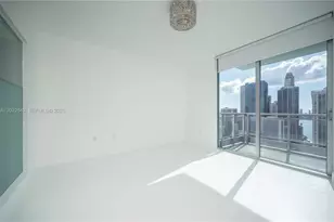 92 SW 3rd St, Miami, FL 33130 - Photo 6