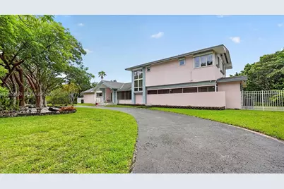 11651 SW 64th Ave, Pinecrest, FL 33156 - Photo 2