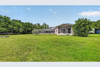 11651 SW 64th Ave, Pinecrest, FL 33156 - Photo 4