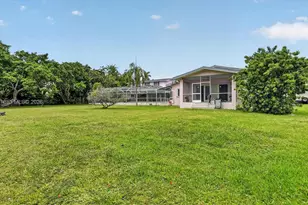 11651 SW 64th Ave, Pinecrest, FL 33156 - Photo 4