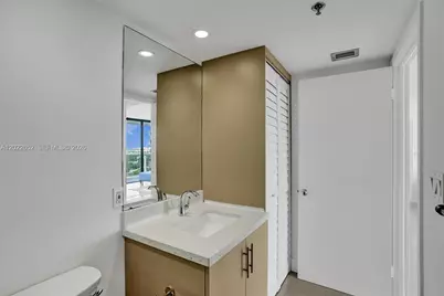 20515 E Country Club Dr #1641, Aventura, FL 33180 - Photo 28