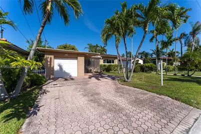 9225 Byron Ave, Surfside, FL 33154 - Photo 2