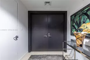 900 Biscayne Blvd, Miami, FL 33132 - Photo 2