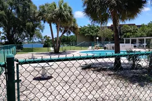 447 NE 195th St, Miami, FL 33179 - Photo 16
