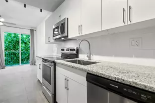 1536 NW 15th Ave, Miami, FL 33125 - Photo 12