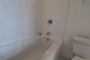 690 SW 1st Ct, Miami, FL 33130 - Photo 20