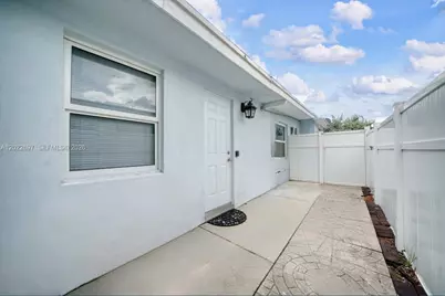 1041 NE 9th Ave #A5, Fort Lauderdale, FL 33304 - Photo 16