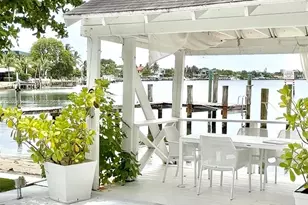 8300 Hawthorne Ave, Miami Beach, FL 33141 - Photo 8