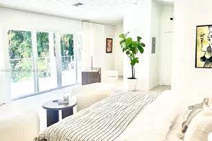 8300 Hawthorne Ave, Miami Beach, FL 33141 - Photo 14