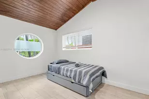 443 NE 71st St, Miami, FL 33138 - Photo 28