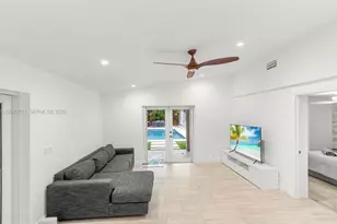 443 NE 71st St, Miami, FL 33138 - Photo 10