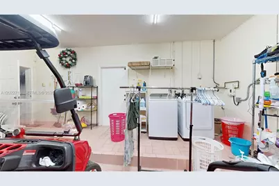 357 W 44th St, Hialeah, FL 33012 - Photo 56